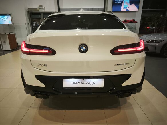 2025 BMW X4 20i II (G02) Рестайлинг, белый, 8200000 рублей - вид 7
