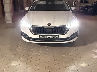 2021 Skoda Octavia IV (A8), белый, 2900000 рублей, вид 2