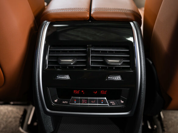 2023 BMW X7 40d I (G07) Рестайлинг, чёрный - вид 27