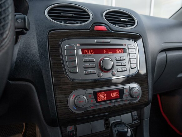 2008 Ford Focus II Рестайлинг, чёрный, 599000 рублей - вид 16