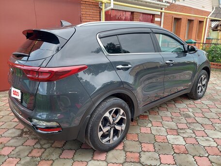 2021 Kia Sportage IV Рестайлинг, серый, 2665000 рублей, вид 2