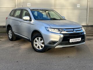 2016 Mitsubishi Outlander III Рестайлинг 2, серебристый, 1519000 рублей, вид 3
