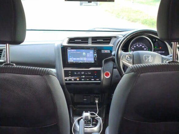 2018 Honda Fit III Рестайлинг, серый, 1350000 рублей - вид 29