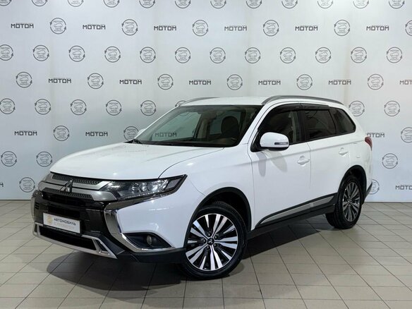 2019 Mitsubishi Outlander III Рестайлинг 3, белый - вид 2