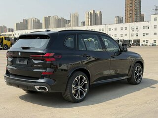 2026 BMW X5 Long 40Li IV (G05/G18) Рестайлинг, чёрный, 15990000 рублей, вид 3