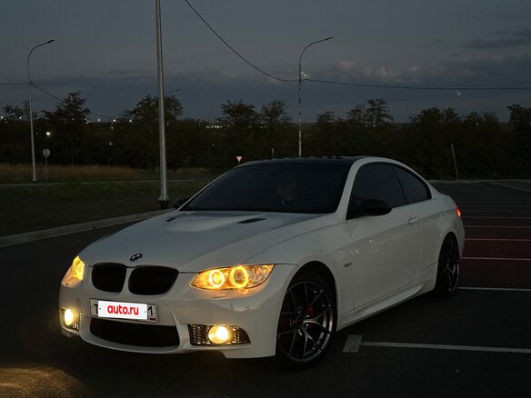 2008 BMW 3 серии 325i V (E90/E91/E92/E93), белый