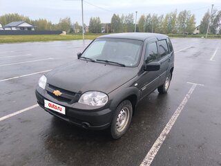 2016 Chevrolet Niva I Рестайлинг, коричневый, 665000 рублей, вид 3