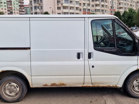 2010 Ford Transit, белый, 700000 рублей, вид 4