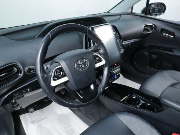2017 Toyota Prius PHV ZVW52 Prime IV (XW50), серый, 2449000 рублей - вид 6