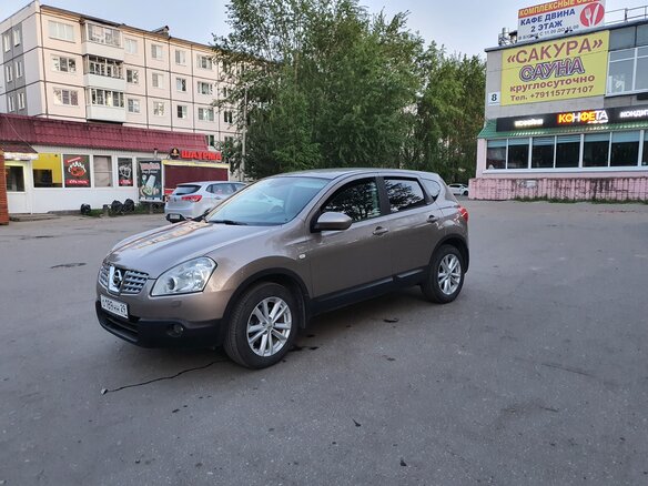 2010 Nissan Qashqai I Рестайлинг, коричневый, 870000 рублей