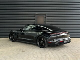 2020 Porsche Taycan Turbo I, чёрный, 8500000 рублей, вид 3