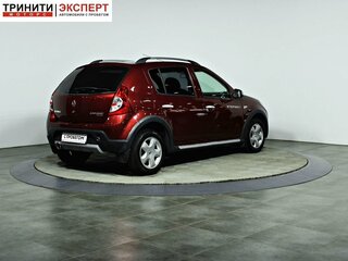 2011 Renault Sandero Stepway I, красный, 597000 рублей, вид 5