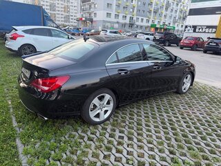 2015 Mercedes-Benz CLA 200 I (C117, X117), чёрный, 2000000 рублей, вид 3