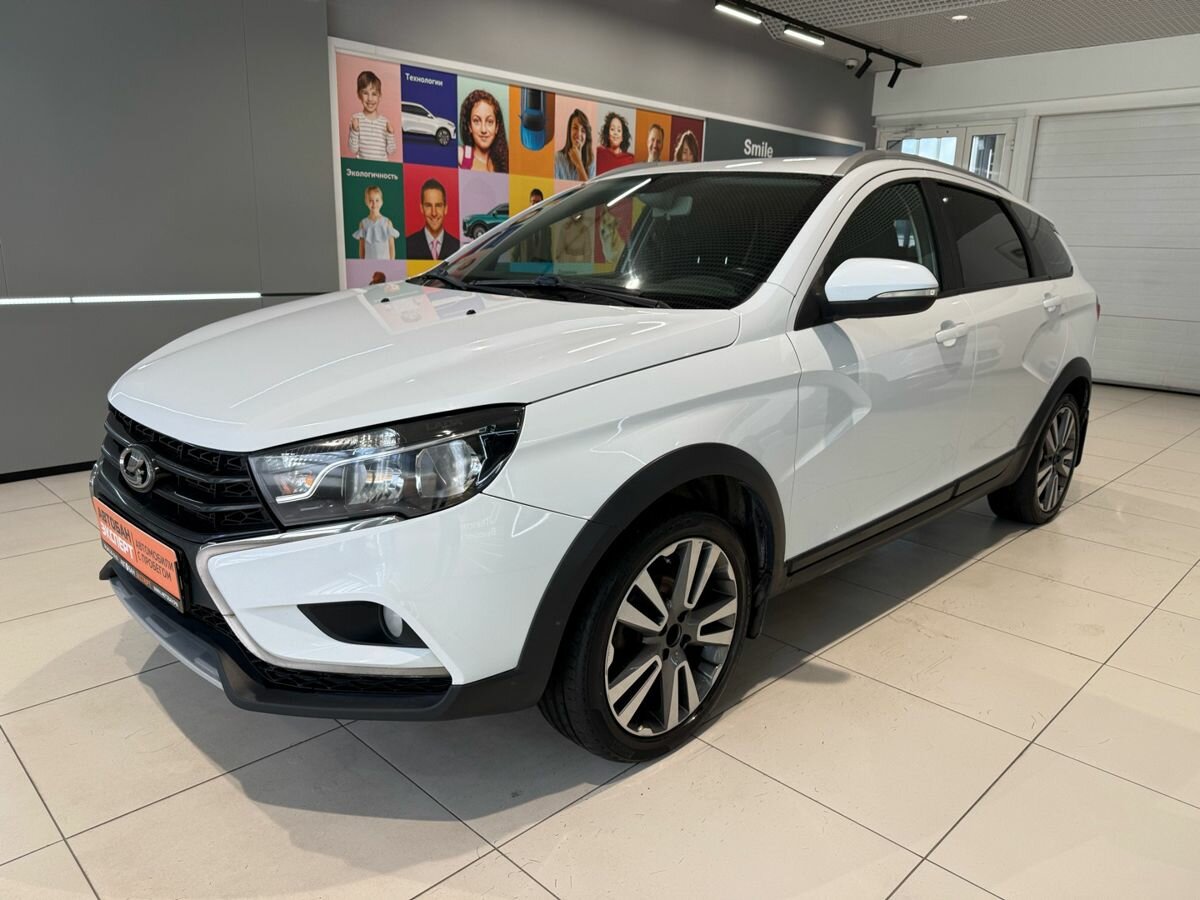 Открыть фотографии: Lada (ВАЗ) Vesta I