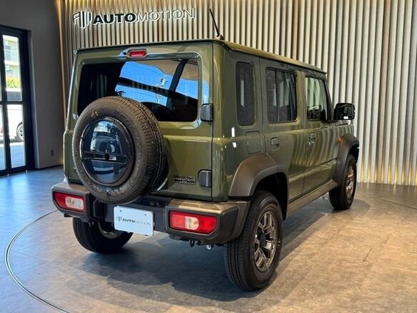2026 Suzuki Jimny IV, зелёный - вид 6