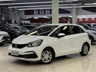 2023 Honda Fit Crosstar IV Рестайлинг, белый, 1040000 рублей, вид 1