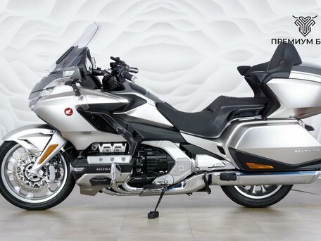 2024 Honda GL 1800 Gold Wing, серый, 3177000 рублей, вид 2
