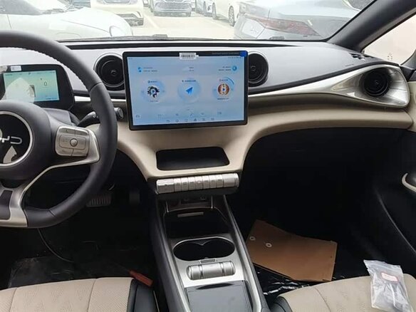 2025 BYD Dolphin 44.9 kWh I, синий, 1359999 рублей - вид 7