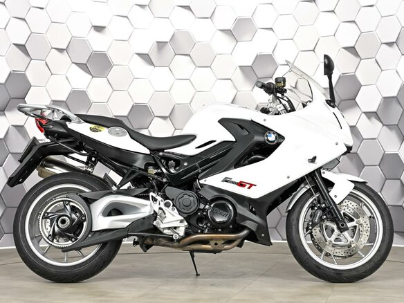 2012 BMW F 800 GT, белый - вид 2