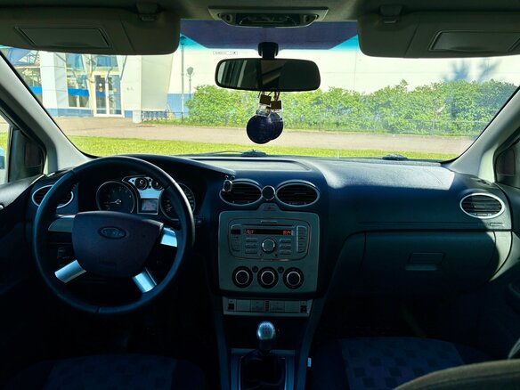 2008 Ford Focus II Рестайлинг, серый - вид 5
