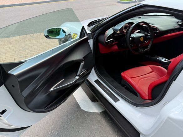 2022 Ferrari 296 GTB, белый, 25900000 рублей - вид 25