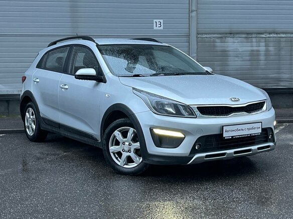 2018 Kia Rio X-Line IV, серебристый, 1279000 рублей - вид 2