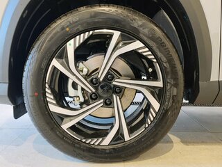 2026 Geely Cityray, серебристый, 3204990 рублей, вид 4
