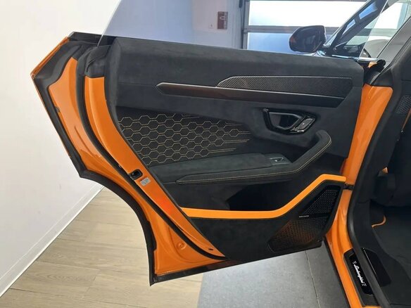 2023 Lamborghini Urus Performante I Рестайлинг, оранжевый, 33990000 рублей - вид 18
