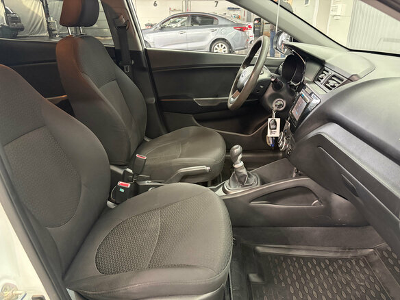 2013 Kia Rio III, белый, 897000 рублей - вид 14