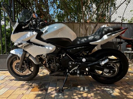 2014 Yamaha XJ6 (FZ6R), белый, 600000 рублей, вид 2