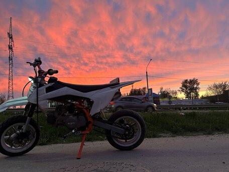 2024 Regulmoto Sport 001, белый, 65000 рублей, вид 3