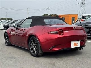 2020 Mazda Roadster IV (ND), красный, 1350000 рублей, вид 3