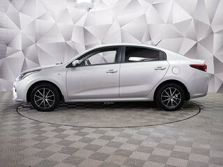2018 Kia Rio IV, серебристый, 1325000 рублей, вид 2