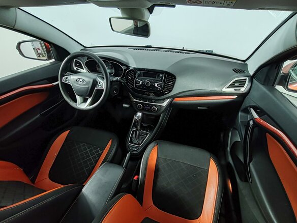 2019 Lada (ВАЗ) Vesta SW Cross I, оранжевый, 855000 рублей - вид 10