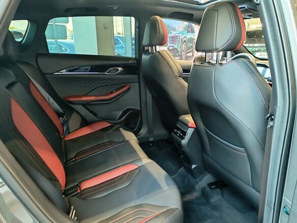 2026 Geely Coolray I Рестайлинг 2, серый, 2929990 рублей - вид 7
