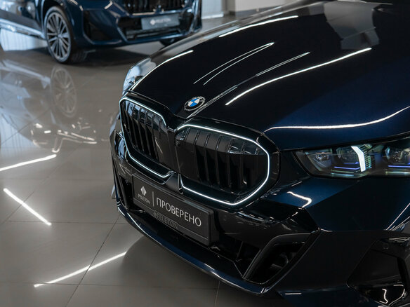 2024 BMW 5 серии 530i xDrive VIII (G60/G61/G68), синий, 8500000 рублей - вид 8