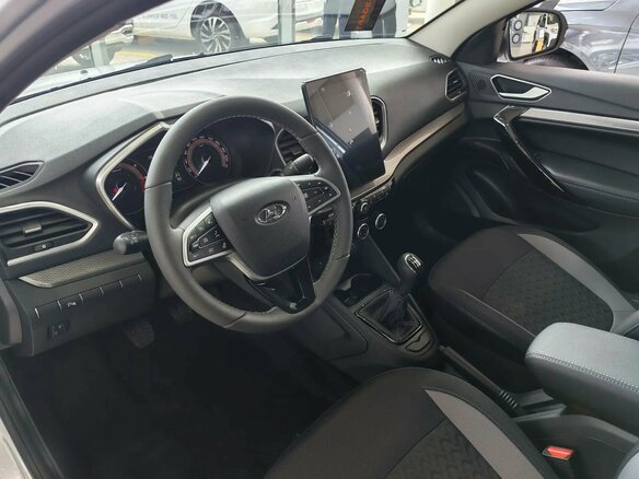 2026 Lada (ВАЗ) Vesta I Рестайлинг (NG), серебристый - вид 4
