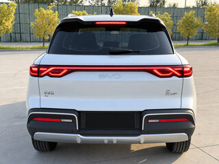 2025 BYD Yuan Up 45.12 kWh, белый, 1645000 рублей, вид 4