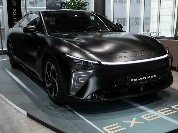 2025 Esteo Exlantix ES, чёрный - вид 1