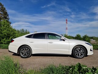 2022 Hyundai Sonata VIII (DN8), белый, 2650000 рублей, вид 3