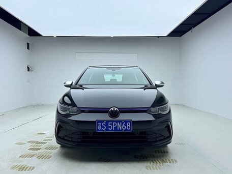 Volkswagen Golf VIII