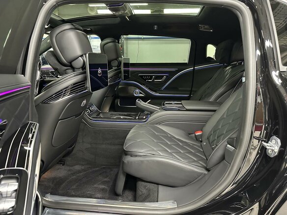 2026 Mercedes-Benz Maybach S-Класс 580 II (Z223) Рестайлинг, чёрный, 35990000 рублей - вид 8