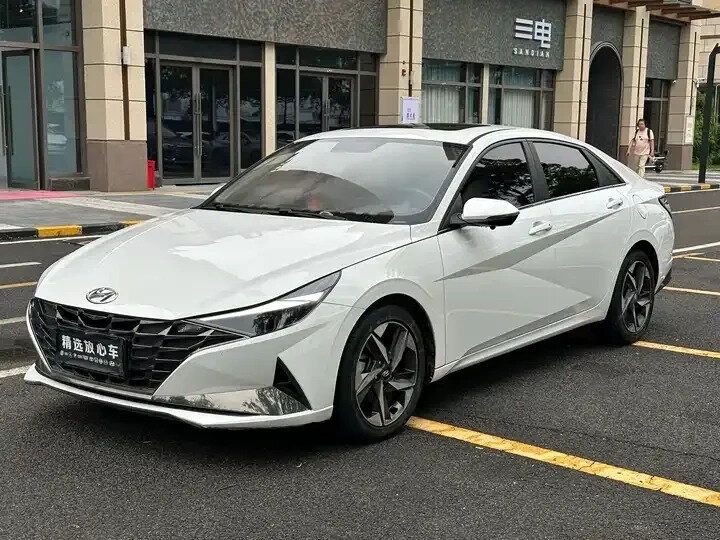 Открыть фотографии: Hyundai Elantra VII (CN7) Рестайлинг