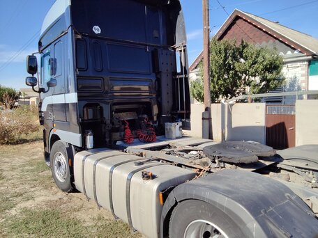 2008 DAF XF 105, чёрный, 2800000 рублей, вид 1