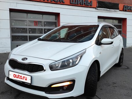 2017 Kia Ceed II Рестайлинг, белый, 1150000 рублей, вид 5