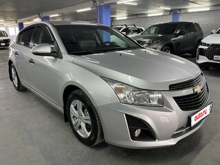 2014 Chevrolet Cruze I Рестайлинг, серебристый, 765000 рублей, вид 3