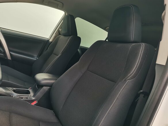2015 Toyota RAV4 IV (XA40) Рестайлинг, белый, 2340000 рублей - вид 15