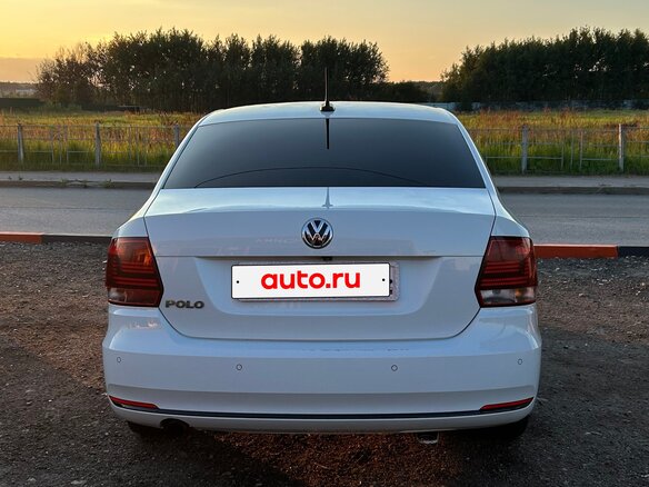 2019 Volkswagen Polo V Рестайлинг, белый - вид 4