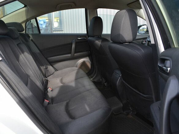 2010 Mazda 6 II (GH) Рестайлинг, белый, 659999 рублей - вид 15