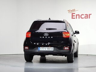 2023 Hyundai Venue I, чёрный, 1644000 рублей, вид 4